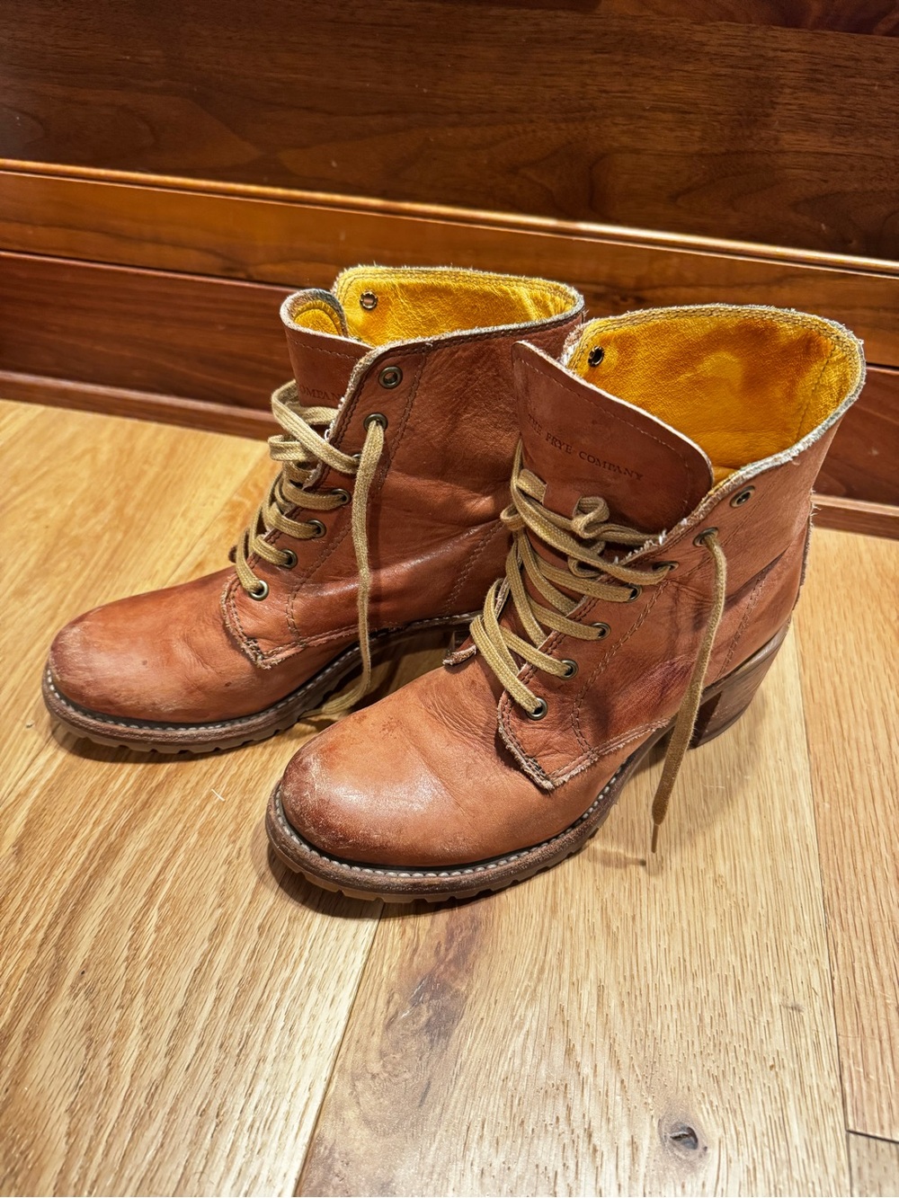 Frye - Women’s Sabrina 6G Lace-Up Leather Ankle Boots in Cognac
